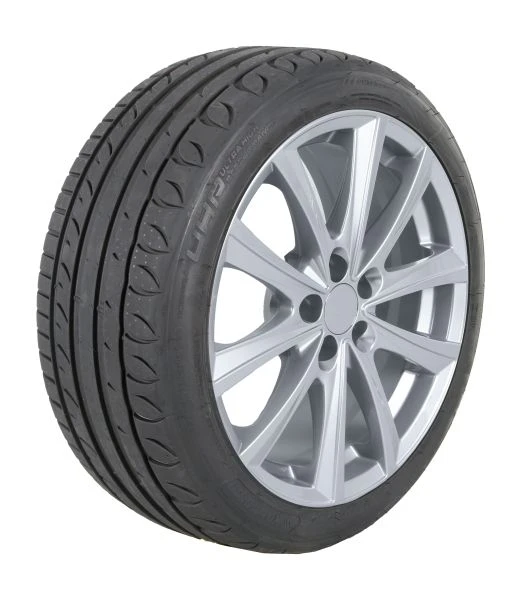 KORMORAN 225/45R17 94Y Ultra High Performance