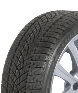 GOODYEAR 245/40R18 97V UltraGrip Performance G1